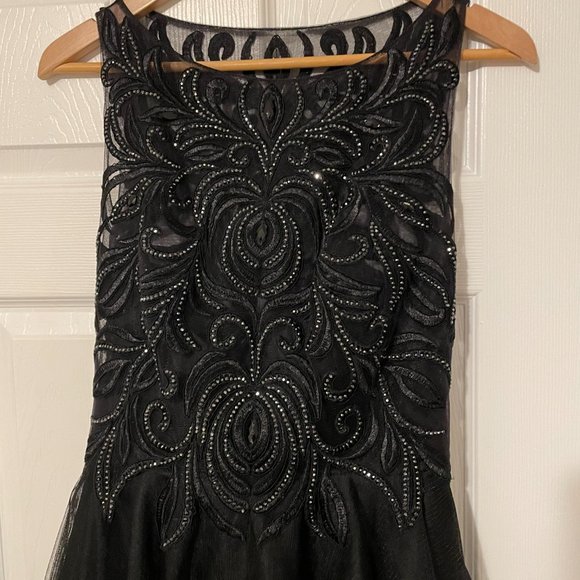 Dancing Queen -  Mini black dress - size medium - Picture 3 of 9